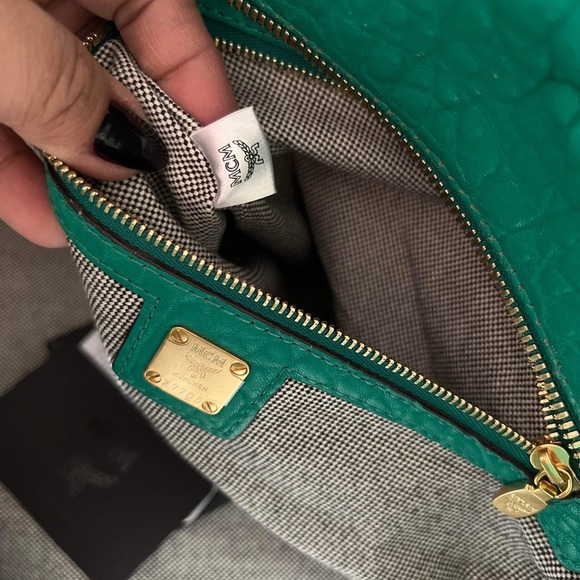 MCM studs bag - Picture 6 of 10